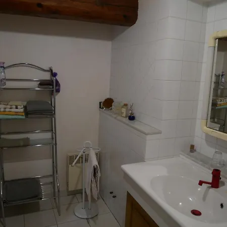 La Maison D'en Face Hébergement de vacances Saint-Affrique-les-Montagnes
