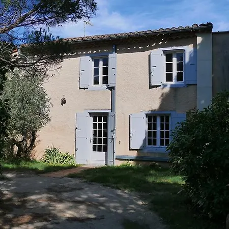 La Maison D'en Face * Saint-Affrique-les-Montagnes